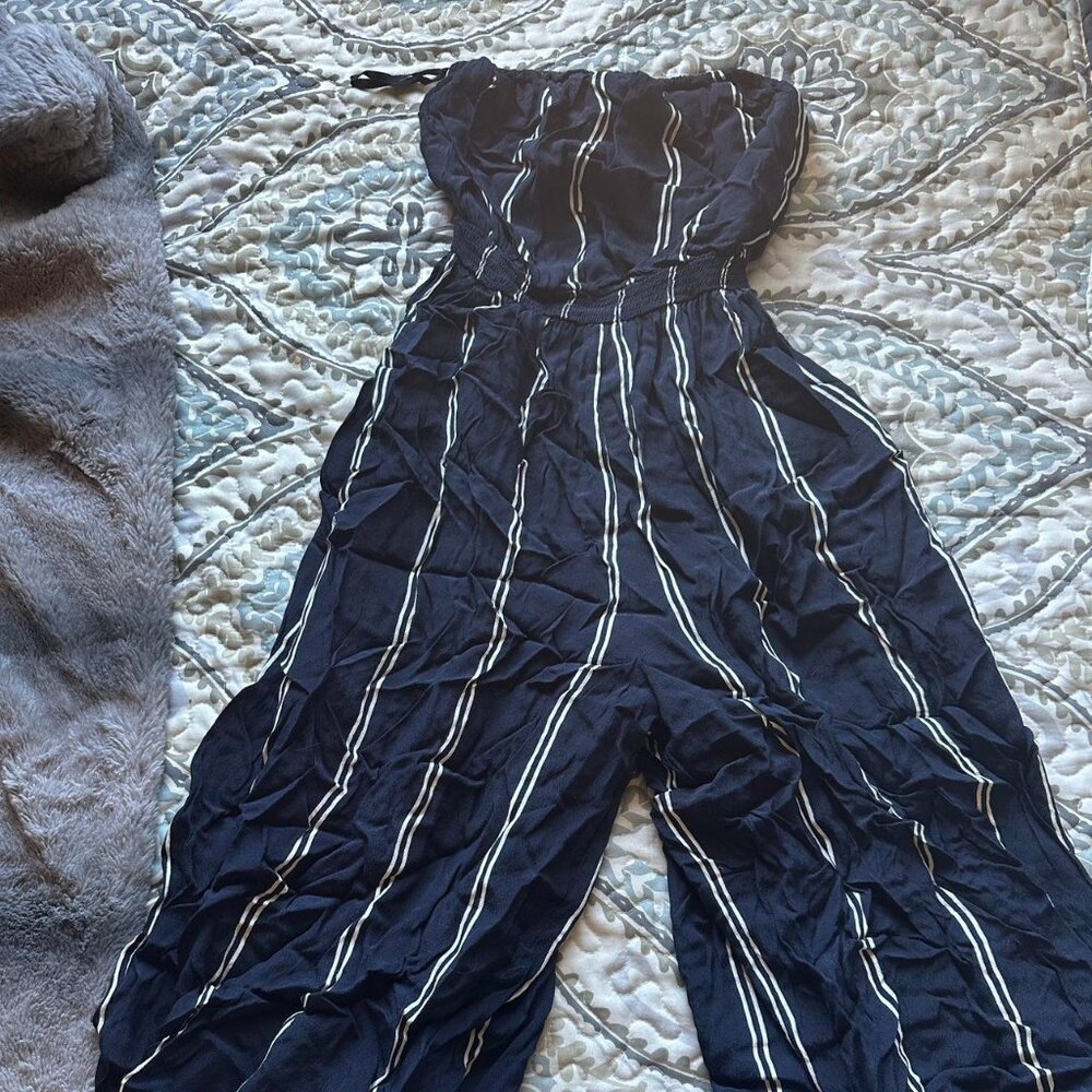 Urban Outfitters Jumpsuit Size Small